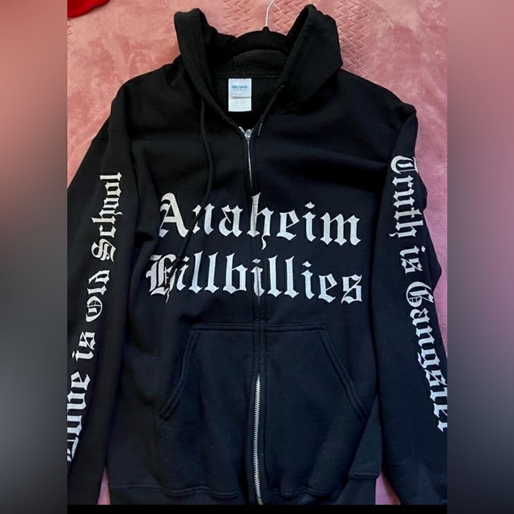 ‼️ IN SEARCH OF‼️ Anaheim Hillbillies Gwen Stefani Zip Hoodie Size L-XL.
